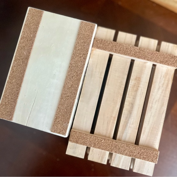 Mini Pallet & Crate Coaster Set colorful ship lap. 4 Coasters w/ crate - Picture 6 of 6